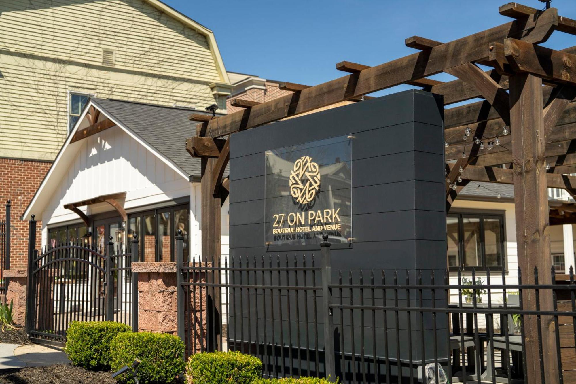 27 On Park Boutique Hotel & Venue 달로네가 외부 사진